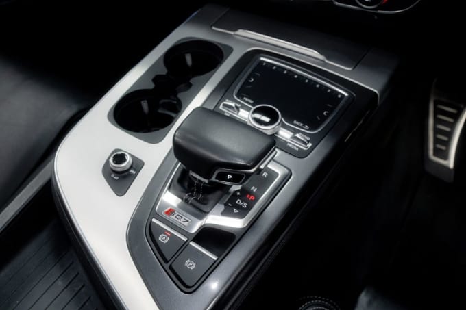 2025 Audi Sq7
