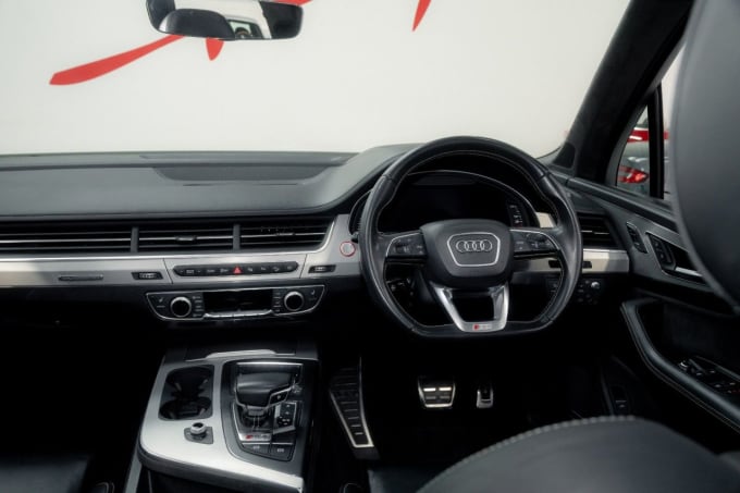 2025 Audi Sq7