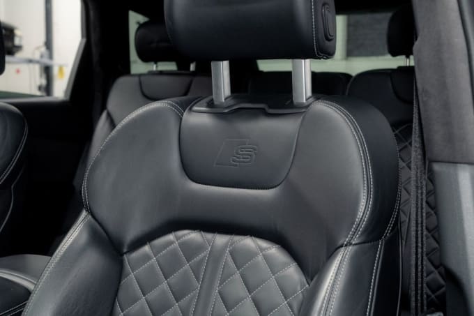 2025 Audi Sq7