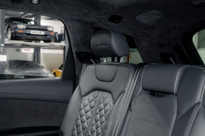 2025 Audi Sq7