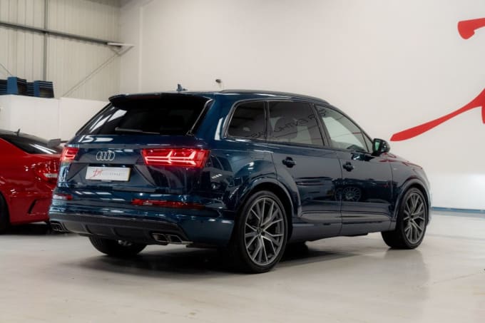2025 Audi Sq7