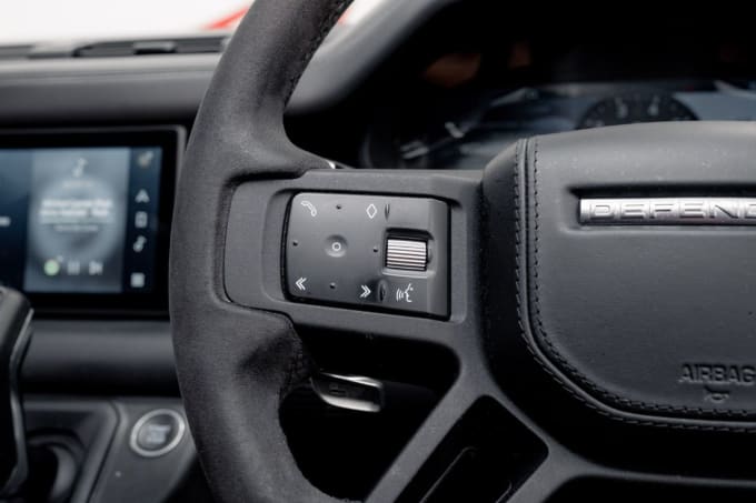 2025 Land Rover Defender