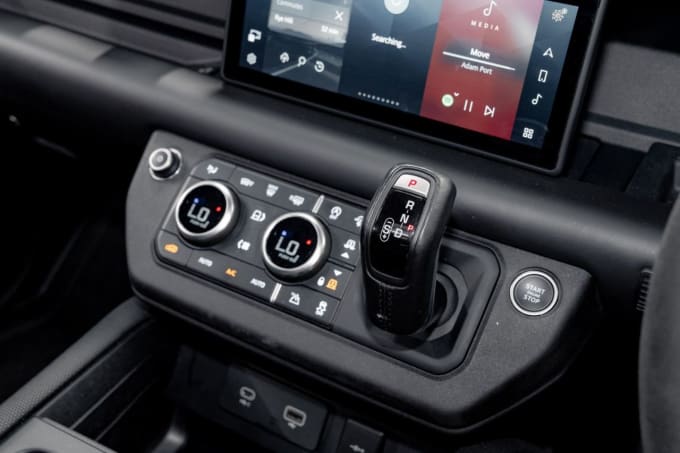 2025 Land Rover Defender