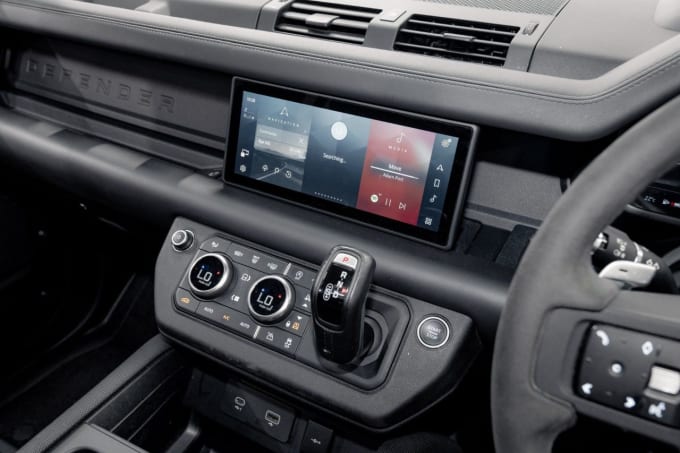 2025 Land Rover Defender