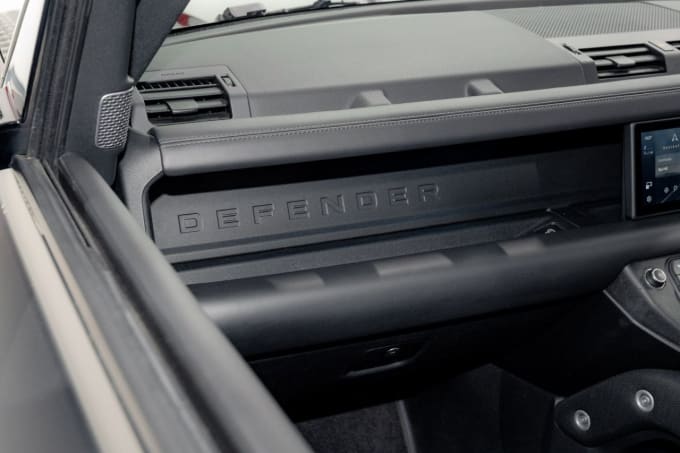 2025 Land Rover Defender