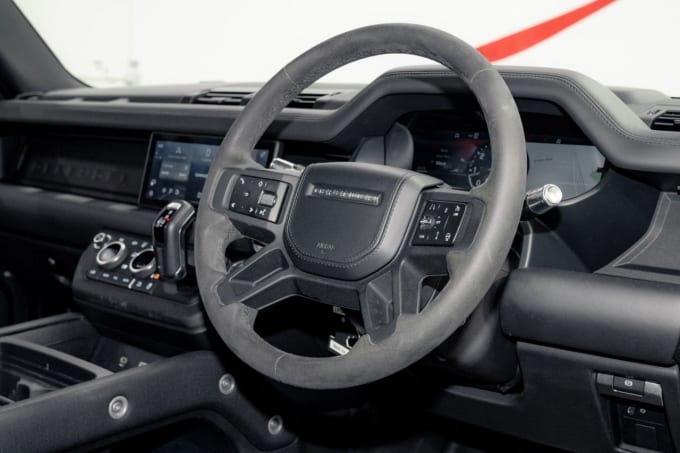 2025 Land Rover Defender