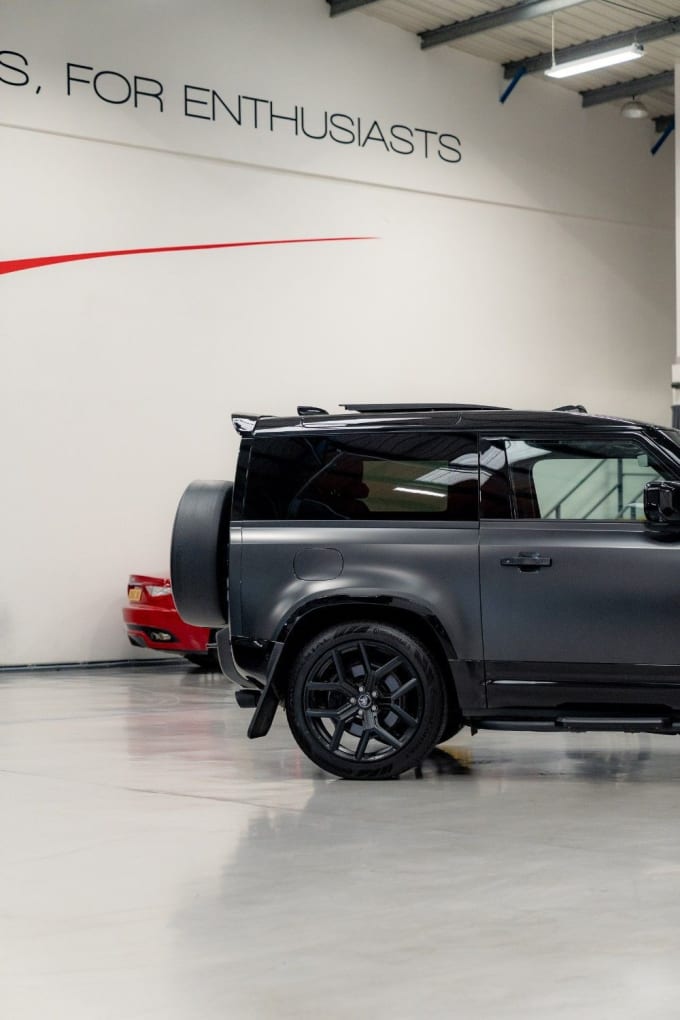 2025 Land Rover Defender