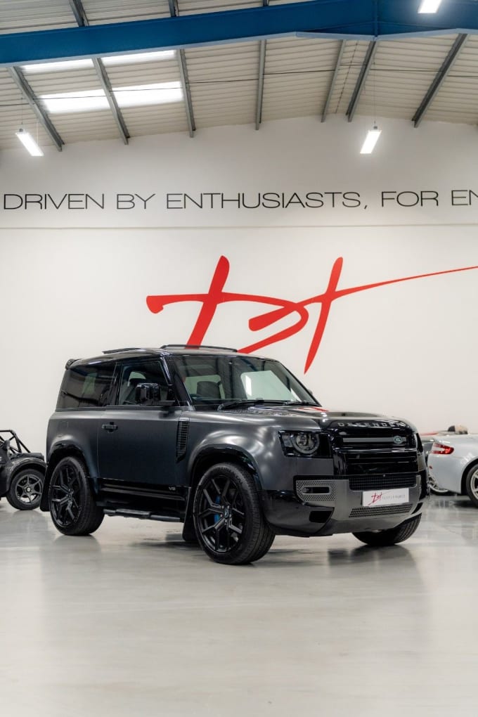 2025 Land Rover Defender