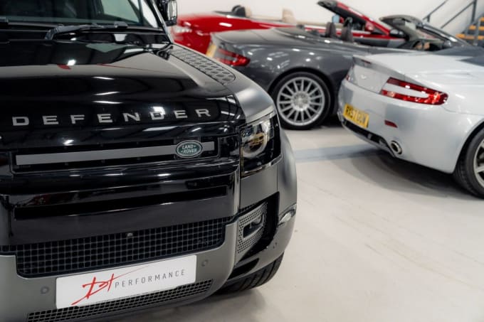 2025 Land Rover Defender