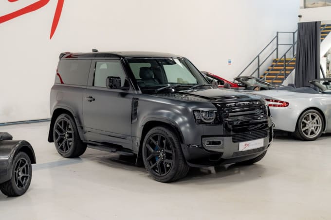 2025 Land Rover Defender