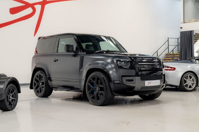 2025 Land Rover Defender