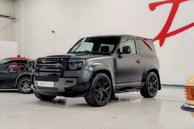 2025 Land Rover Defender