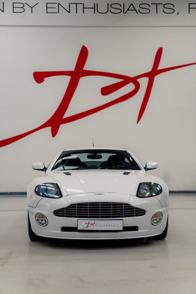 2025 Aston Martin Vanquish