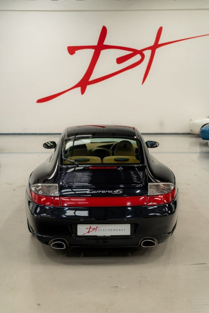 2004 Porsche 911