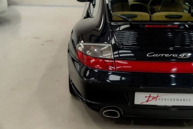 2004 Porsche 911