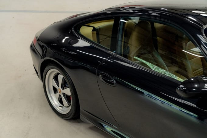 2004 Porsche 911