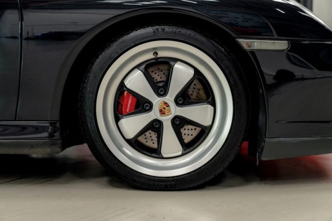 2004 Porsche 911