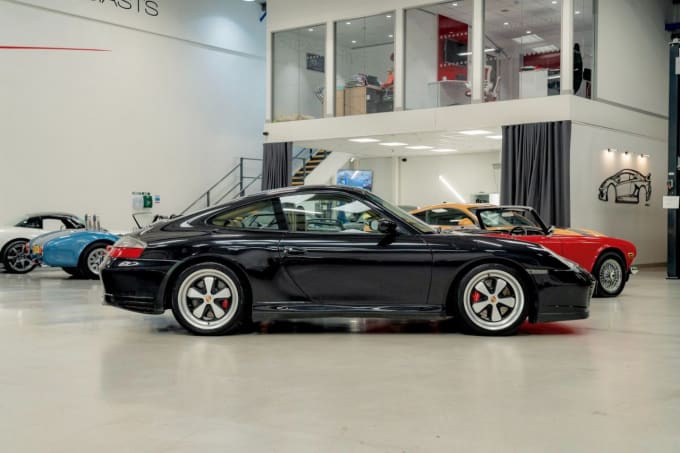 2004 Porsche 911