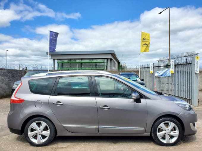 2024 Renault Grand Scenic