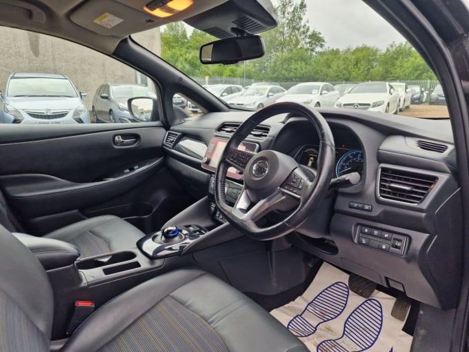 2025 Nissan Leaf