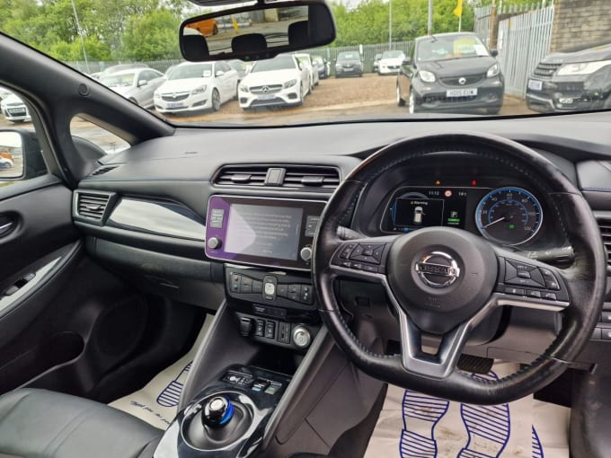2025 Nissan Leaf