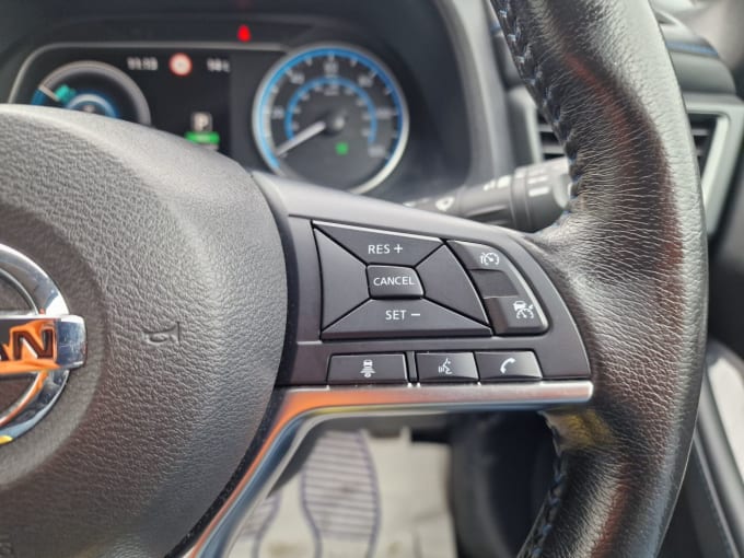 2025 Nissan Leaf