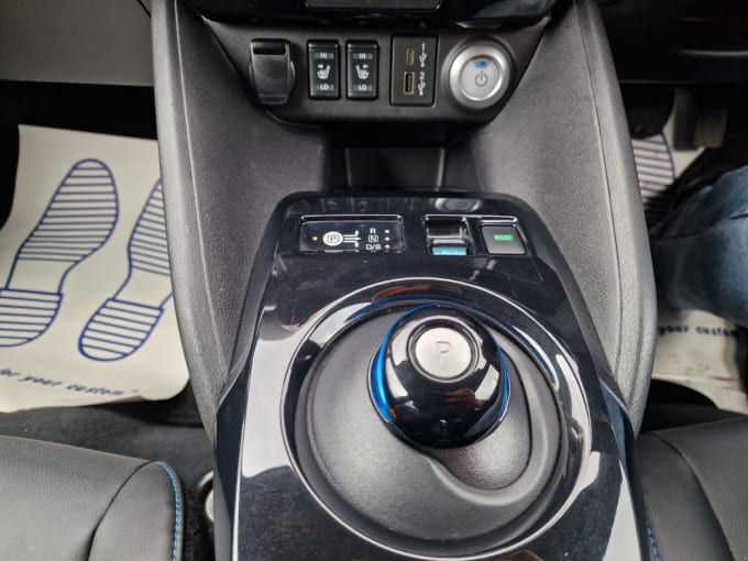2025 Nissan Leaf