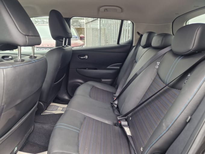 2025 Nissan Leaf