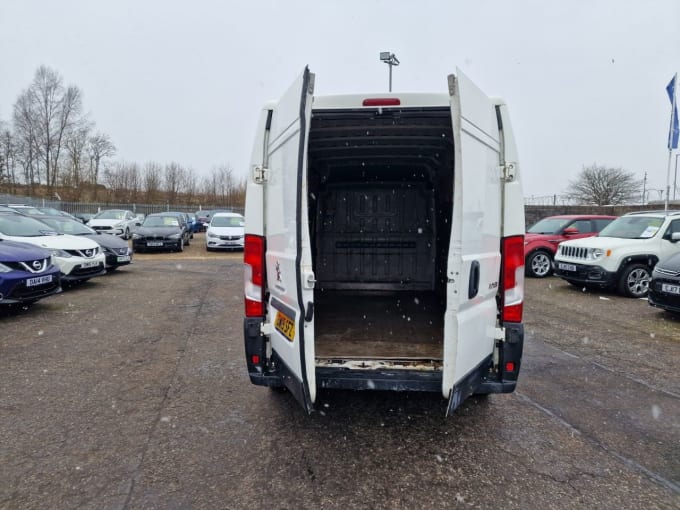 2025 Peugeot Boxer