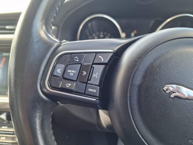 2025 Jaguar Xf