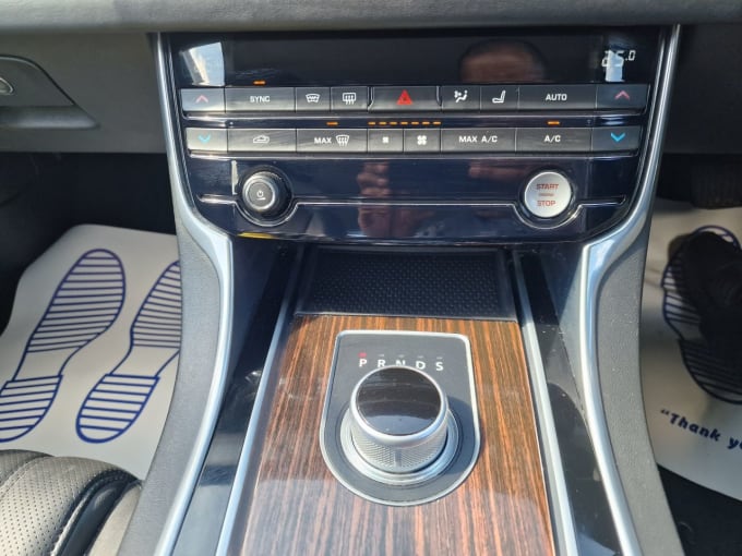 2025 Jaguar Xf