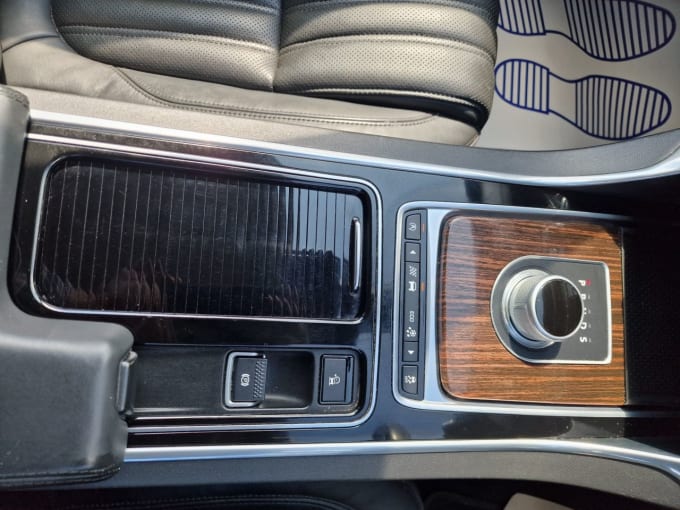 2025 Jaguar Xf