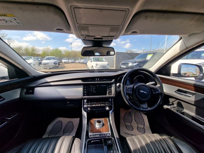 2025 Jaguar Xf