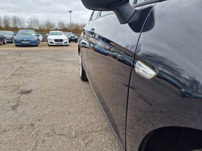 2025 Vauxhall Astra