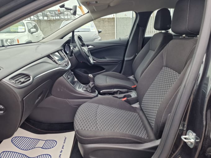 2025 Vauxhall Astra