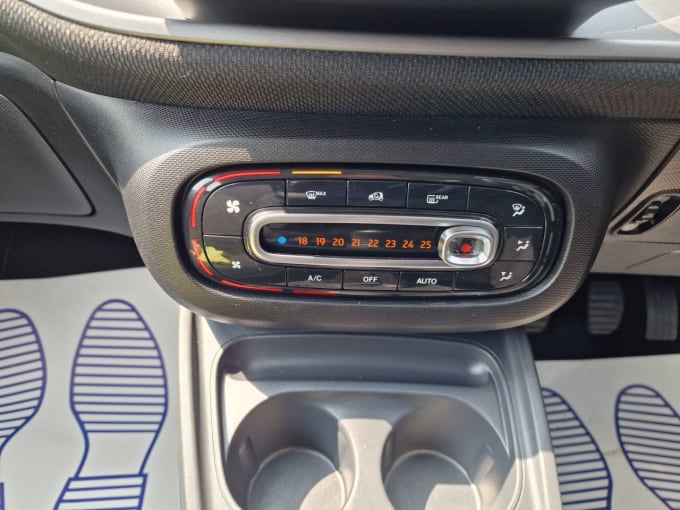 2025 Smart Forfour