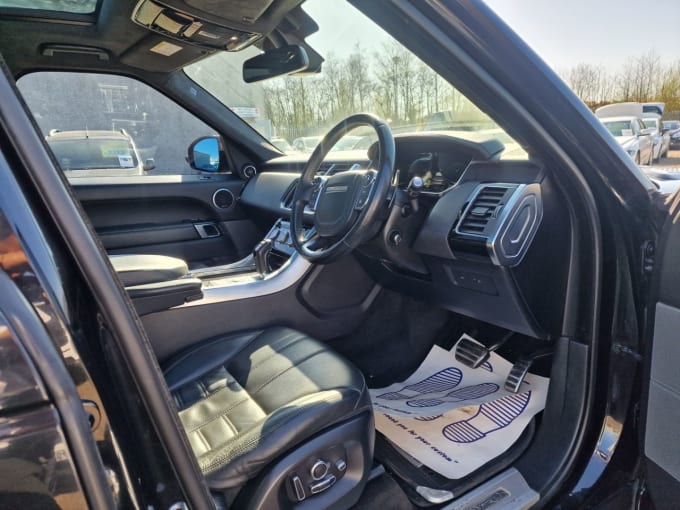 2025 Land Rover Range Rover Sport
