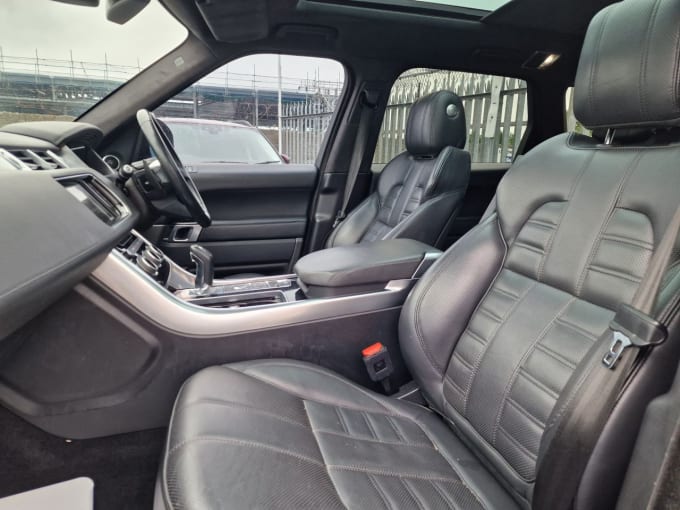 2025 Land Rover Range Rover Sport
