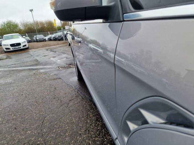 2025 Ford S-max