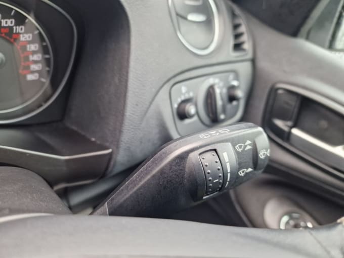 2025 Ford S-max