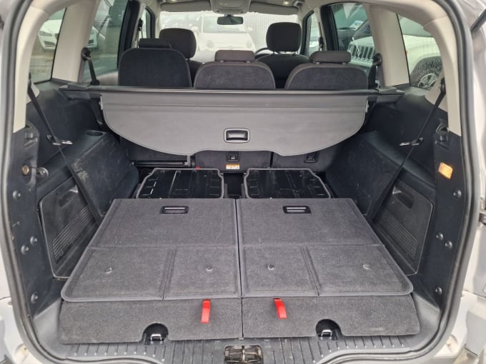 2025 Ford S-max