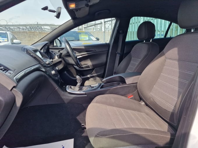 2025 Vauxhall Insignia