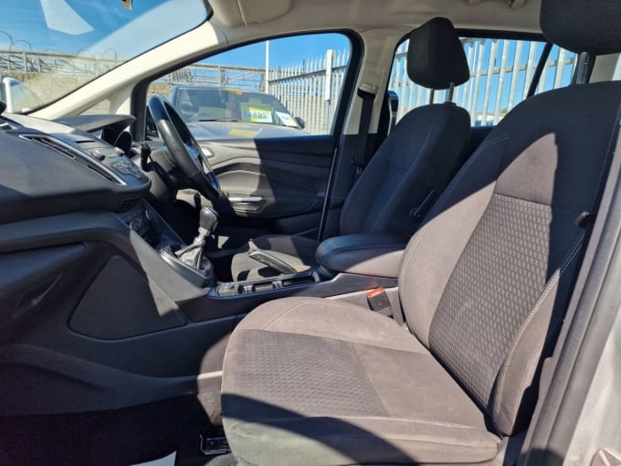 2025 Ford Grand C-max