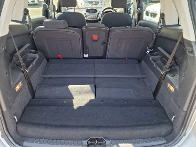 2025 Ford Grand C-max