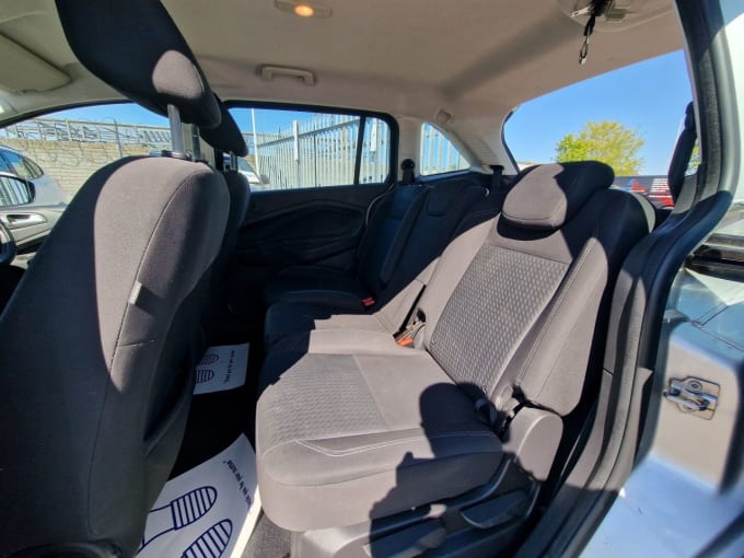 2025 Ford Grand C-max
