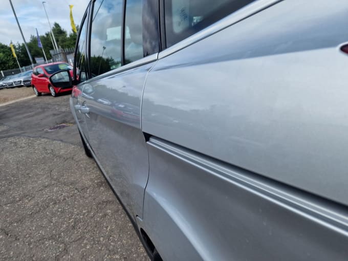 2025 Ford Grand C-max