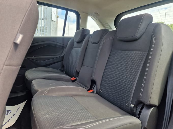 2025 Ford Grand C-max