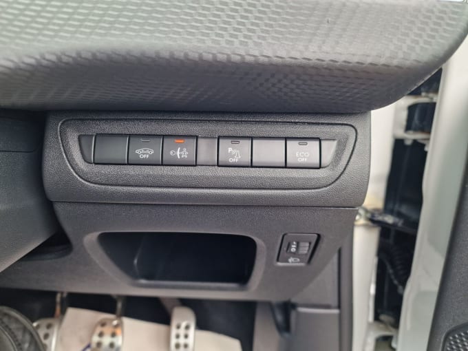 2025 Peugeot 2008