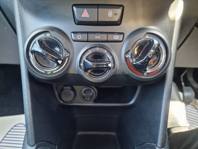 2025 Peugeot 208