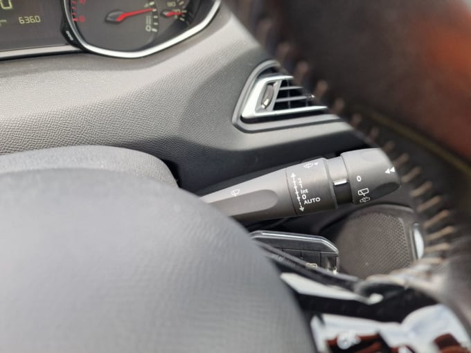 2025 Peugeot 308